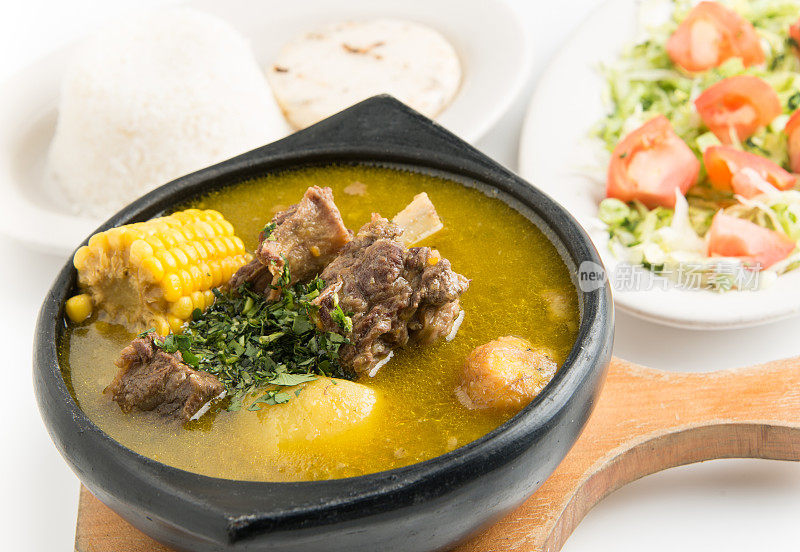 哥伦比亚排骨汤（Sancocho de Costilla）